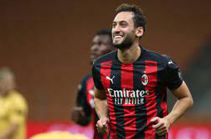 哈坎-恰爾汗奧盧恰球王