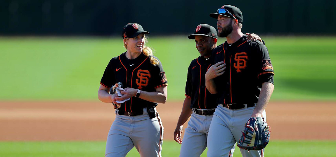 巨人女教練阿麗薩-納肯