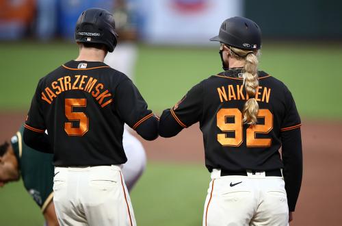 巨人女教練阿麗薩-納肯