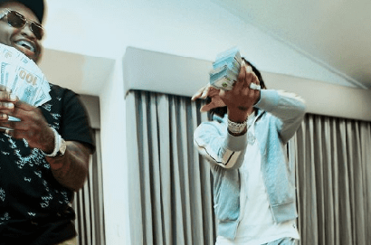 莫蘭特度假高調炫富