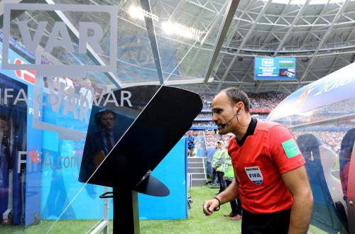 半自動越位識別技術（SAOT）