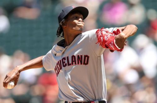 克里夫蘭捍衛者隊‎