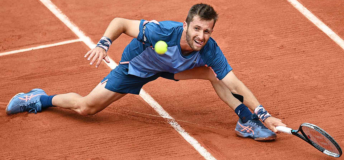 網球名將出局後推搡對手