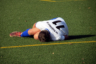 26人在國際足球比賽日期間受傷