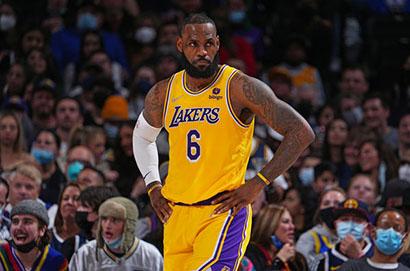 詹姆斯明日出戰成疑