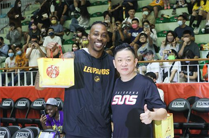 霍華德呼籲林書豪加盟T1聯賽