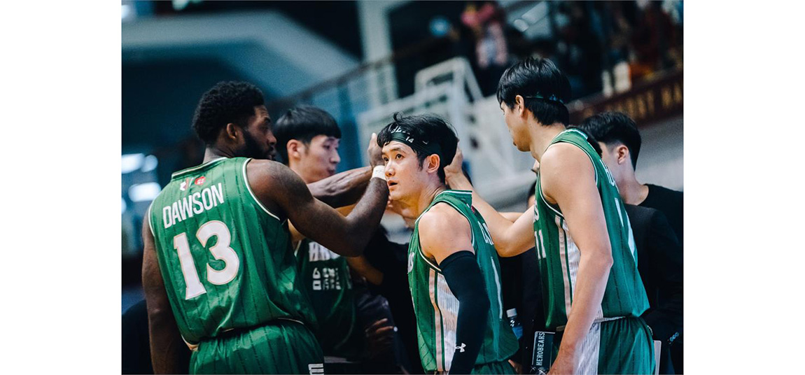 台啤英熊不滿吹判一度罷賽