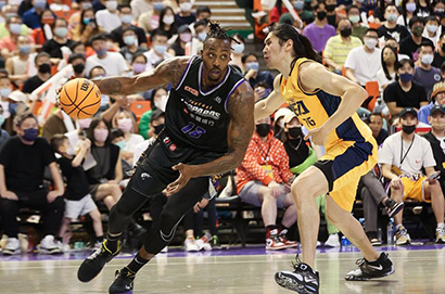 魔獸霍華德領軍迎三連戰