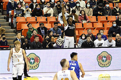 霍華德未上場遭球迷投訴