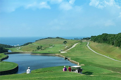 濱海高爾夫球場