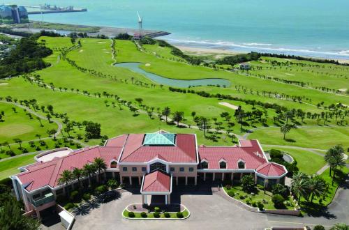 八里國際高爾夫球場