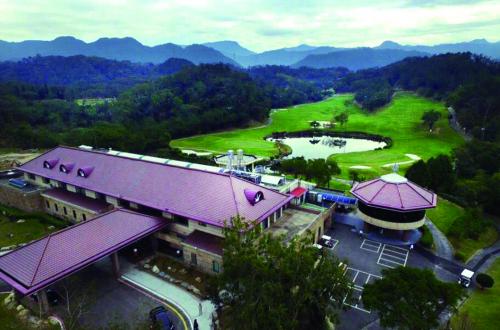 立益高爾夫球場