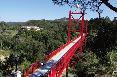 立益高爾夫球場