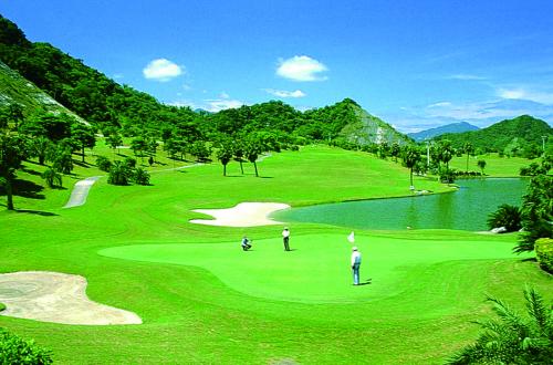 老爺關西高爾夫球場