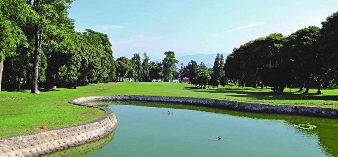 南投縣松柏嶺高爾夫球場