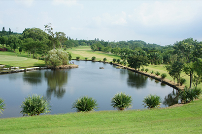 南寶高爾夫球場