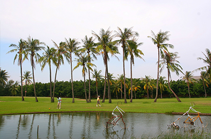 海軍左營高爾夫球場
