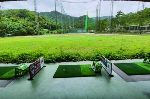 益莊高爾夫練習場