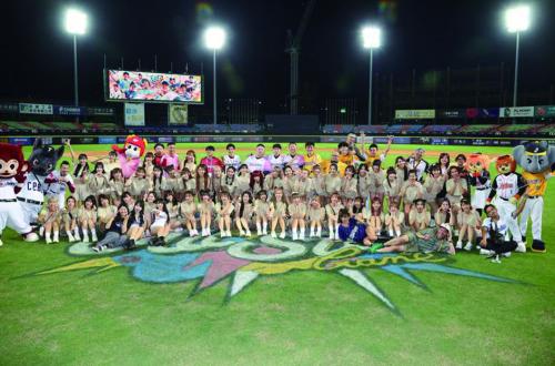 中職啦啦隊女孩