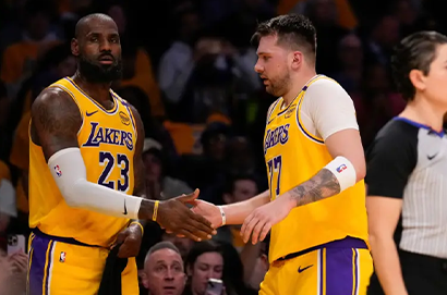 湖人東契奇戰勝爵士